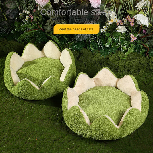 SnortSquad - Lotus Shape Cat & Dog Mat: Cozy & Stylish Feline Comfort